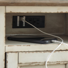 Load image into Gallery viewer, Realyn Chair Side End Table