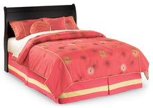 Load image into Gallery viewer, Huey Vineyard Full Sleigh Headboard Bed with Mirrored Dresser