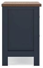 Load image into Gallery viewer, Landocken Full Panel Bed with Mirrored Dresser and Nightstand