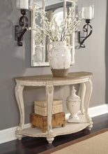 Load image into Gallery viewer, Realyn Sofa Table