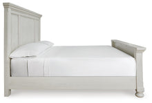 Load image into Gallery viewer, Robbinsdale Queen Panel Bed