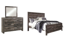 Load image into Gallery viewer, Wynnlow King Crossbuck Panel Bed with Mirrored Dresser