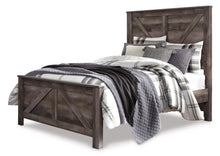Load image into Gallery viewer, Wynnlow Queen Crossbuck Panel Bed with Mirrored Dresser