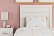 Load image into Gallery viewer, Stelsie Twin Panel Bed with Mirrored Dresser