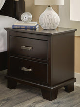 Load image into Gallery viewer, Covetown Full Panel Bed, Dresser, Mirror, Chest and Nightstand