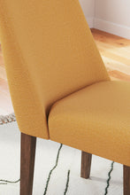 Load image into Gallery viewer, Lyncott Dining Table and 4 Chairs
