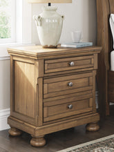 Load image into Gallery viewer, Vandenmore Queen Panel Bed with Mirrored Dresser and Nightstand