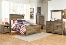 Load image into Gallery viewer, Trinell Five Drawer Chest
