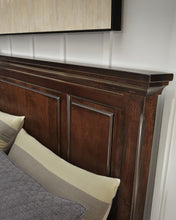 Load image into Gallery viewer, Porter Queen Panel Storage Bed
