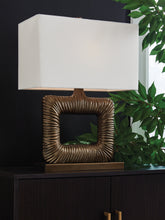 Load image into Gallery viewer, Garronby Metal Table Lamp (1/CN)
