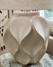 Load image into Gallery viewer, Edselham Paper Table Lamp (1/CN)
