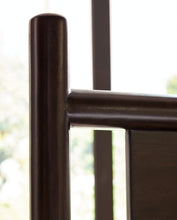 Load image into Gallery viewer, Dantenton California King Panel Bed
