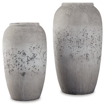 Load image into Gallery viewer, Dimitra Vase Set (2/CN)
