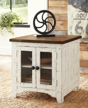 Load image into Gallery viewer, Wystfield Rectangular End Table

