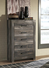 Load image into Gallery viewer, Wynnlow Five Drawer Chest
