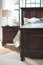 Load image into Gallery viewer, Porter King Panel Bed
