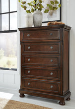 Load image into Gallery viewer, Porter Chest
