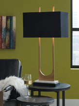 Load image into Gallery viewer, Malana Metal Table Lamp (1/CN)
