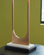 Load image into Gallery viewer, Malana Metal Table Lamp (1/CN)
