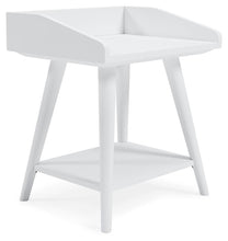 Load image into Gallery viewer, Blariden Accent Table

