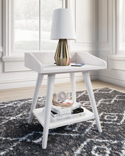 Load image into Gallery viewer, Blariden Accent Table
