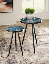 Load image into Gallery viewer, Clairbelle Accent Table (2/CN)
