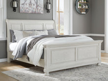 Load image into Gallery viewer, Robbinsdale Queen Sleigh Bed

