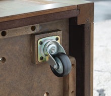Load image into Gallery viewer, Boardernest Cocktail TBL w/4 Stools (5/CN)
