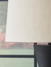 Load image into Gallery viewer, Scarbot Paper Table Lamp (2/CN)
