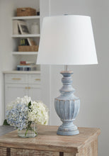 Load image into Gallery viewer, Cylerick Terracotta Table Lamp (1/CN)
