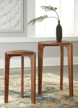 Load image into Gallery viewer, Brynnleigh Accent Table Set (2/CN)
