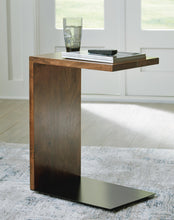 Load image into Gallery viewer, Wimshaw Accent Table
