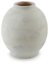 Load image into Gallery viewer, Clayson Vase

