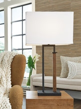 Load image into Gallery viewer, Voslen Metal Table Lamp (2/CN)
