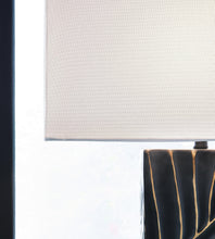 Load image into Gallery viewer, Bartlen Poly Table Lamp (1/CN)
