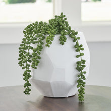 Load image into Gallery viewer, Karenton Vase
