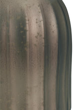 Load image into Gallery viewer, Briarcott Vase
