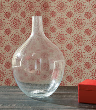 Load image into Gallery viewer, Kurthorne Vase
