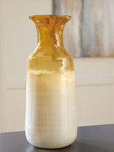 Load image into Gallery viewer, Wynburg Vase
