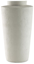 Load image into Gallery viewer, Flurinworth Vase
