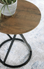 Load image into Gallery viewer, Cassbryn Occasional Table Set (3/CN)
