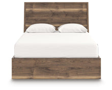 Load image into Gallery viewer, Chirason Queen Panel Bed
