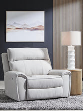 Load image into Gallery viewer, Social Pointe PWR Recliner/ADJ Headrest
