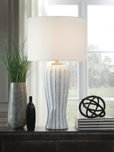 Load image into Gallery viewer, Lanwell Poly Table Lamp (1/CN)
