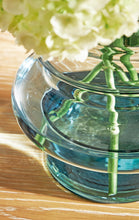 Load image into Gallery viewer, Vallmen Vase
