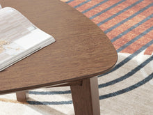 Load image into Gallery viewer, Lyncott Occasional Table Set (3/CN)
