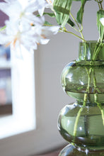 Load image into Gallery viewer, Renethorne Vase
