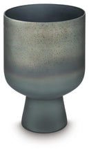 Load image into Gallery viewer, Pennmore Vase
