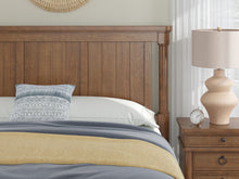 Load image into Gallery viewer, Rowlenstown California King Poster Bed
