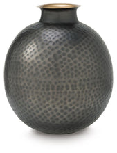 Load image into Gallery viewer, Woody Vase
